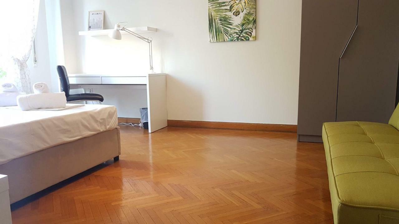 Violet Errathens Apartment - Athens Center, 7 Bd, 3 Bath Εξωτερικό φωτογραφία