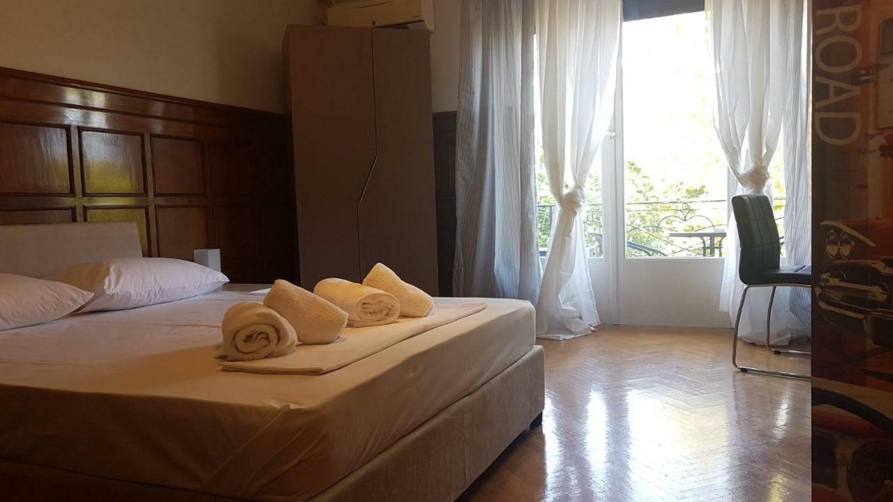 Violet Errathens Apartment - Athens Center, 7 Bd, 3 Bath Εξωτερικό φωτογραφία