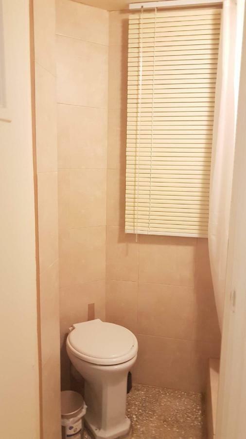 Violet Errathens Apartment - Athens Center, 7 Bd, 3 Bath Εξωτερικό φωτογραφία