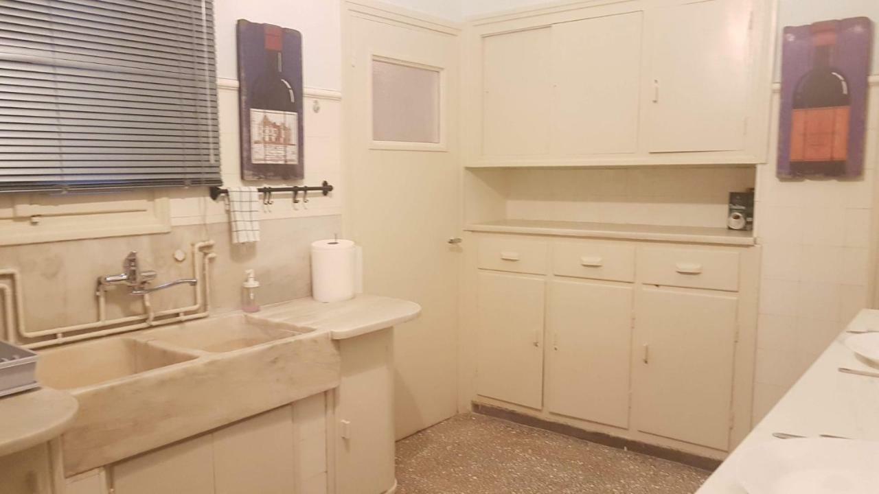 Violet Errathens Apartment - Athens Center, 7 Bd, 3 Bath Εξωτερικό φωτογραφία